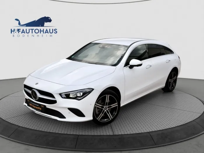 Mercedes-Benz CLA 250 Shooting Brake CLA 250 e/360°K/CARBON/NA