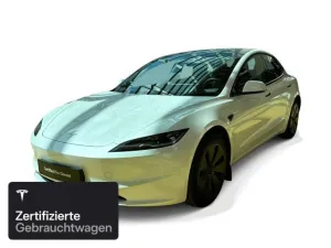 Tesla Model 3 Rear-Wheel Drive
