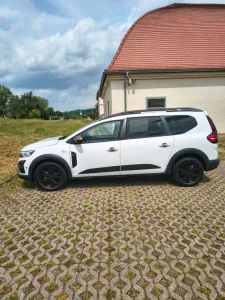 Dacia DACIA JOGGER EXTREM  PLUS, 5 SITZER , 7300 KM
