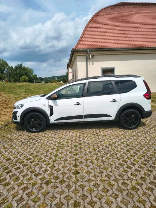 Dacia DACIA JOGGER EXTREM  PLUS, 5 SITZER , 7300 KM