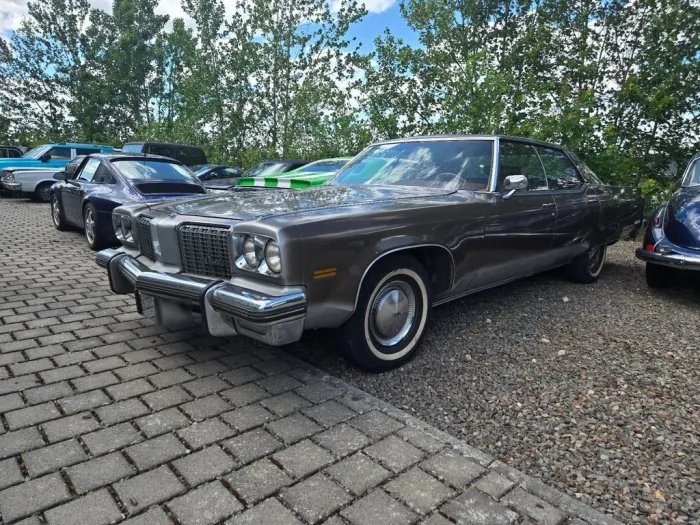 Other Oldsmobile Regency 98 Rarität 3 Hand 17000...