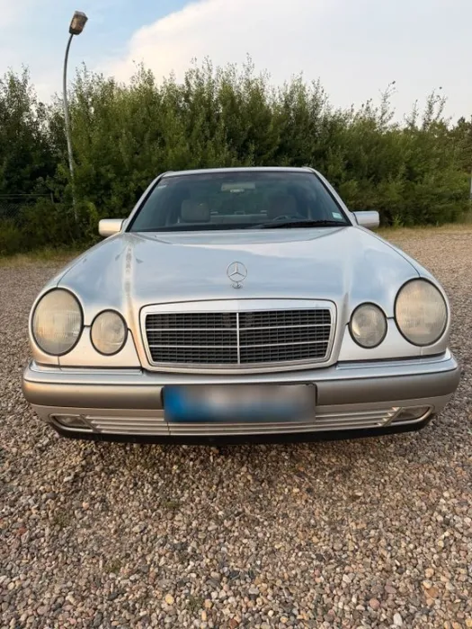 Mercedes-Benz 230 E  Baujahr 1996 (150Ps)