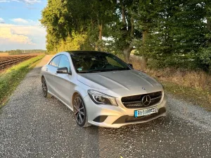 Mercedes-Benz CLA 200 - Panorama - Harman Kardon - Night Paket