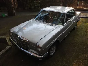 Mercedes-Benz Mercedes Benz 250 C/8 Coupé W114