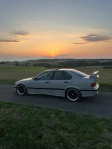 BMW E36 325i Limousine - M-Technik - Gewin...