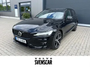Volvo V60 Kombi B4 Plus Dark Benzin EU6d Leder HarmanK