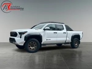 Toyota MY25 Tacoma Trailhunter *ON STOCK*