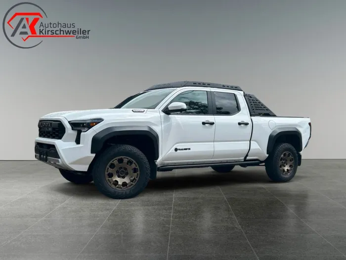 Toyota MY25 Tacoma Trailhunter *ON STOCK*