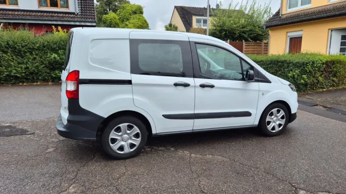 Ford Transit Courier