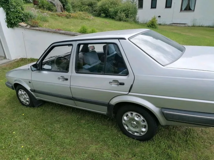 Volkswagen VW Jetta