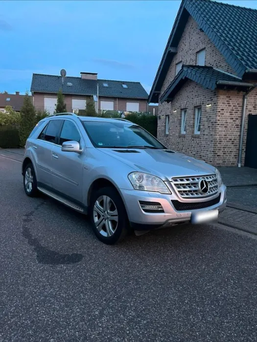 Mercedes-Benz Mercedes Benz ML300 Cdi 224PS V6