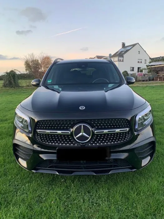 Mercedes-Benz GLB 200 4MATIC AMG LINE