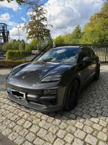 Porsche Macan Turbo Turbo Pano Burmester LED Keyless 360