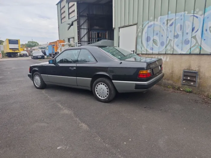 Mercedes-Benz CE 300 1 HAND KEIN ROST TOP ZUSTAND H KENZEICHEN