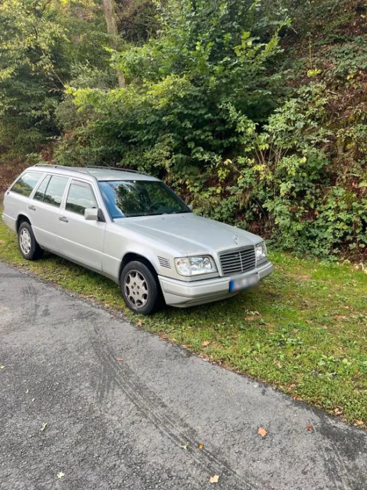 Mercedes-Benz Mersedes 124 kombi 300 disel OM606 136 ps
