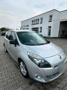 Renault Scenik - TÜV bis 08.2028