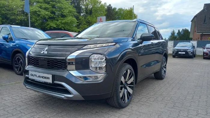Mitsubishi Plug-in Hybrid Outlander Intro Edition