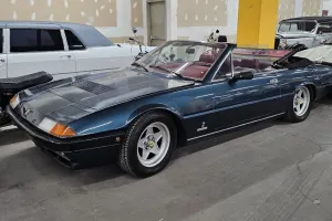 Ferrari 400i