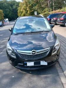 Opel Zafiira 7-Sitzer 3700