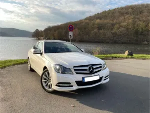 Mercedes-Benz C 250 BlueEFFICIENCY Coupé Autom. -