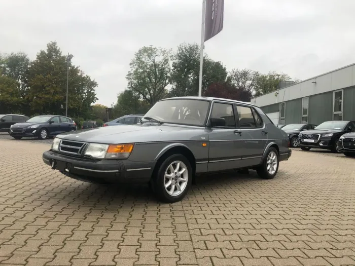 Saab 900i 16V Oldtimer 
