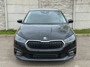 Skoda Fabia 1.0l TSI 85kW DSG Navi PDC LED SHZ Kamera