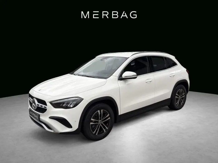 Mercedes-Benz GLA 180 Advanced RFK Totwinkelass. 17''