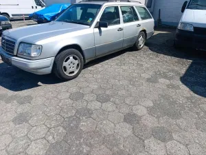 Mercedes-Benz Mercedes W124