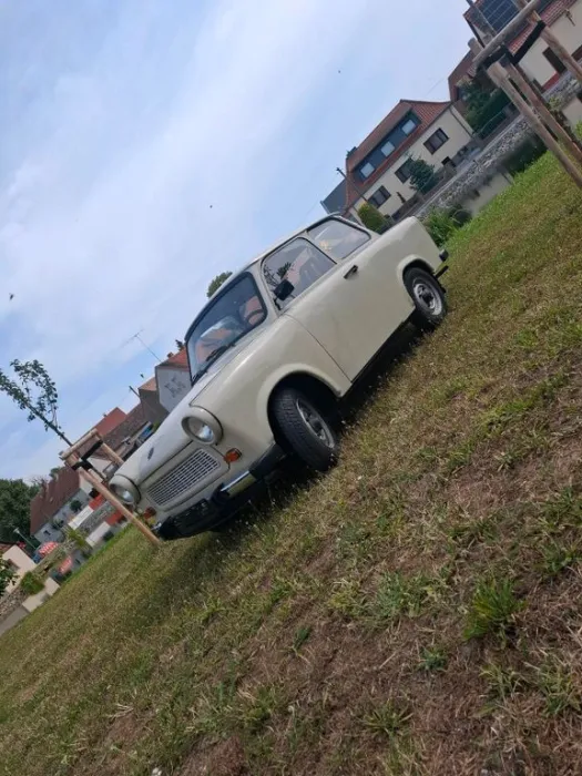 Trabant 601 TÜV neu papyrusweiß DDR IFA