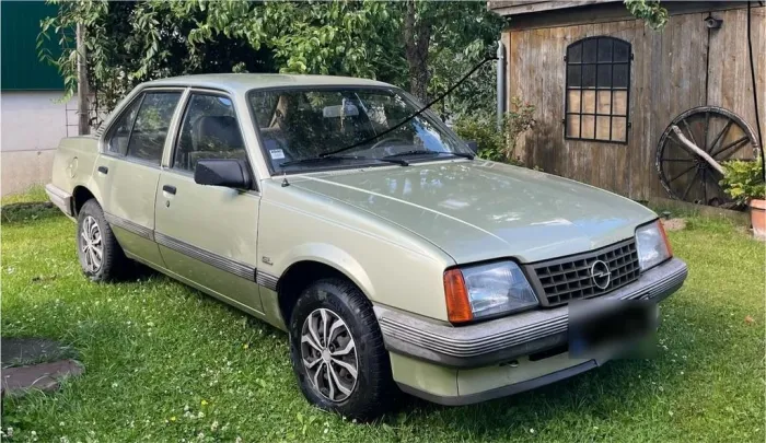 Opel Ascona C mit H Kennzeichen