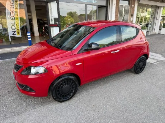 Lancia LANCIA Ypsilon 1.0 FireFly 5 porte S&S Hybrid Ec