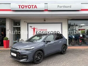 Toyota Corolla Cross 2.0 Hybrid GR Sport - Navi, SHZ, L