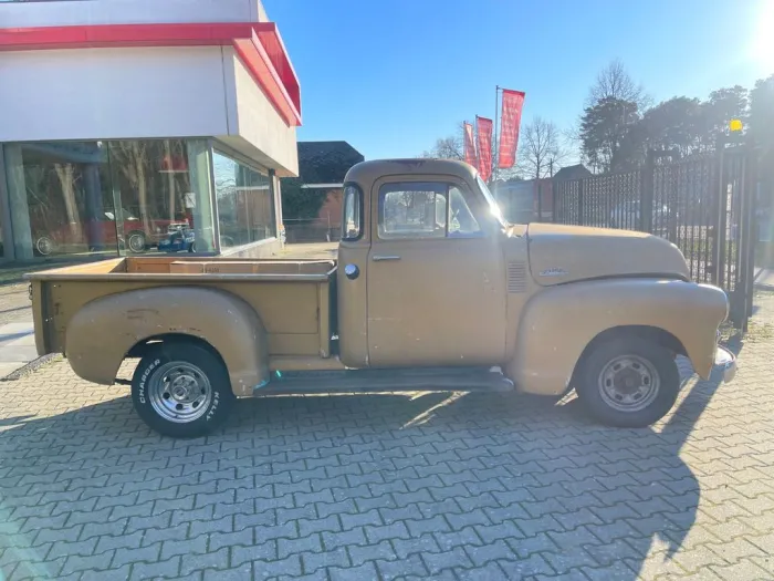 Chevrolet pick up step side