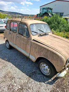 Renault R 4 zum Restaurieren
