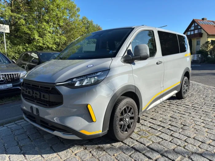 Ford Transit Custom Automatik L1 Trail AHK 5-Sitzer