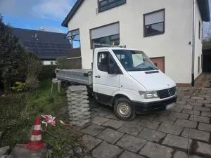 Mercedes-Benz Mercedes Sprinter 208D