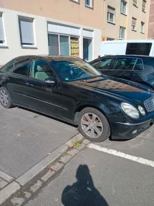 Mercedes-Benz E 220 CDI Avantgarde  Autom...