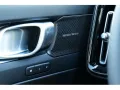 Volvo XC40 B4 Plus Black Edition 2WD FACEL. LED 360°