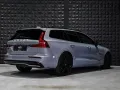 Volvo V60 2.0 B4 Ultra Dark - Pano - 19