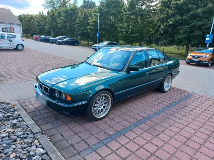 BMW E34 530i V8