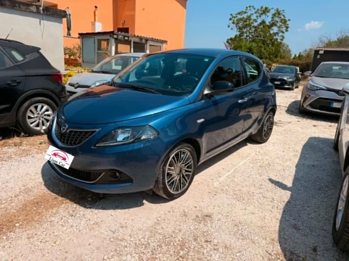 Lancia Ypsilon 1.0 Hybrid Gold NO VINCOLO Ok Neo