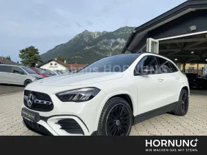 Mercedes-Benz GLA 200 AMG NIGHT PANO AHK HANDSFREE 360 NFC LED