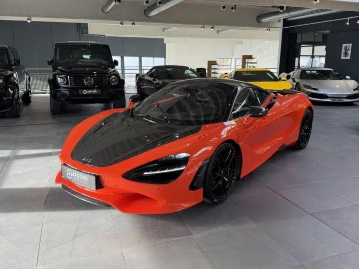 McLaren 750s MSO Voll Carbon Lift B&W Perform Track Cam.
