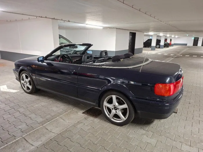 Audi Cabrio 2.6 Samtblau Bj.1995