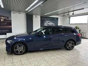 Mercedes-Benz C 300 T de 4Ma AMG + NIGHT NAV/LED/PSD/DISTR/360