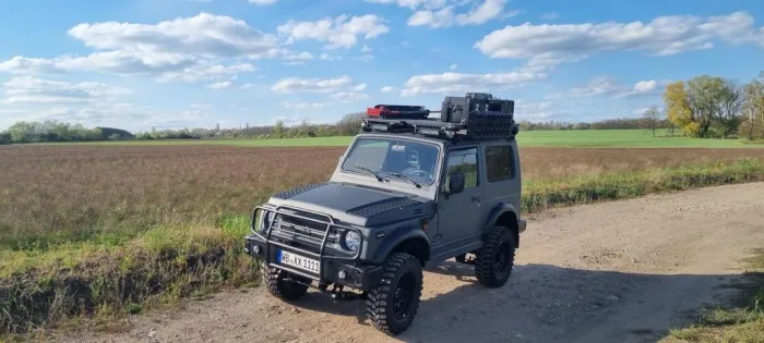 Suzuki SJ Samurai Deluxe Van Deluxe