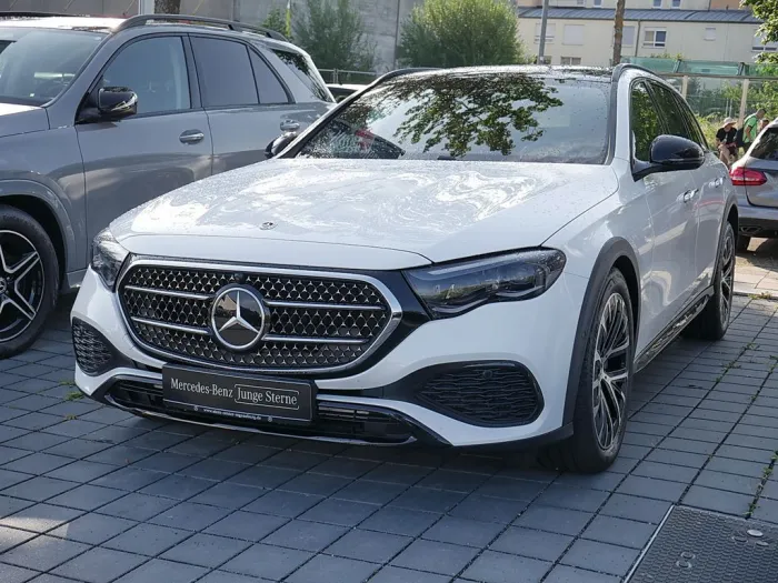 Mercedes-Benz E 450 d 4MATIC T-Modell All-Terrain Avantgarde