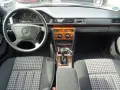 Mercedes-Benz 220 E *TÜV 10/26*OLD PLATES*SSD*2.Hand*