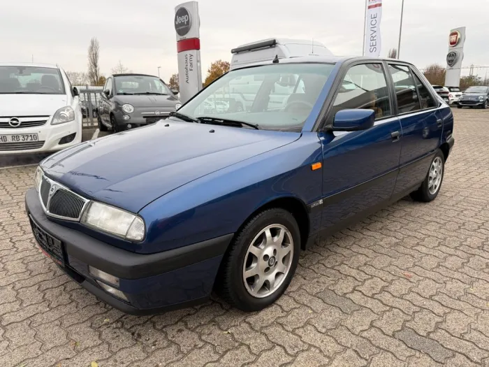 Lancia Delta LX