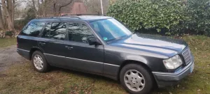 Mercedes-Benz W 124 E 220 Oldtimer